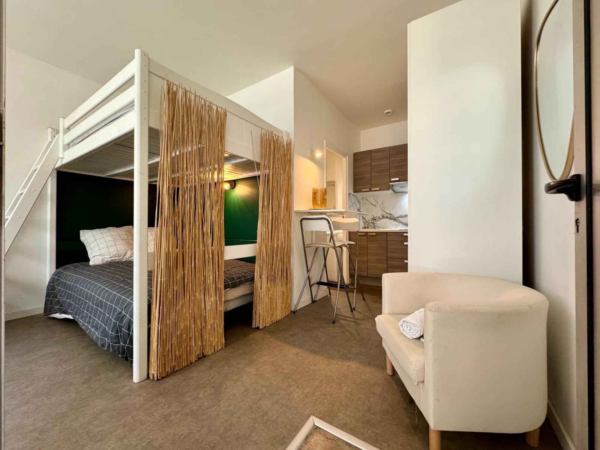 Suite Noya Villeurbanne Esterno foto