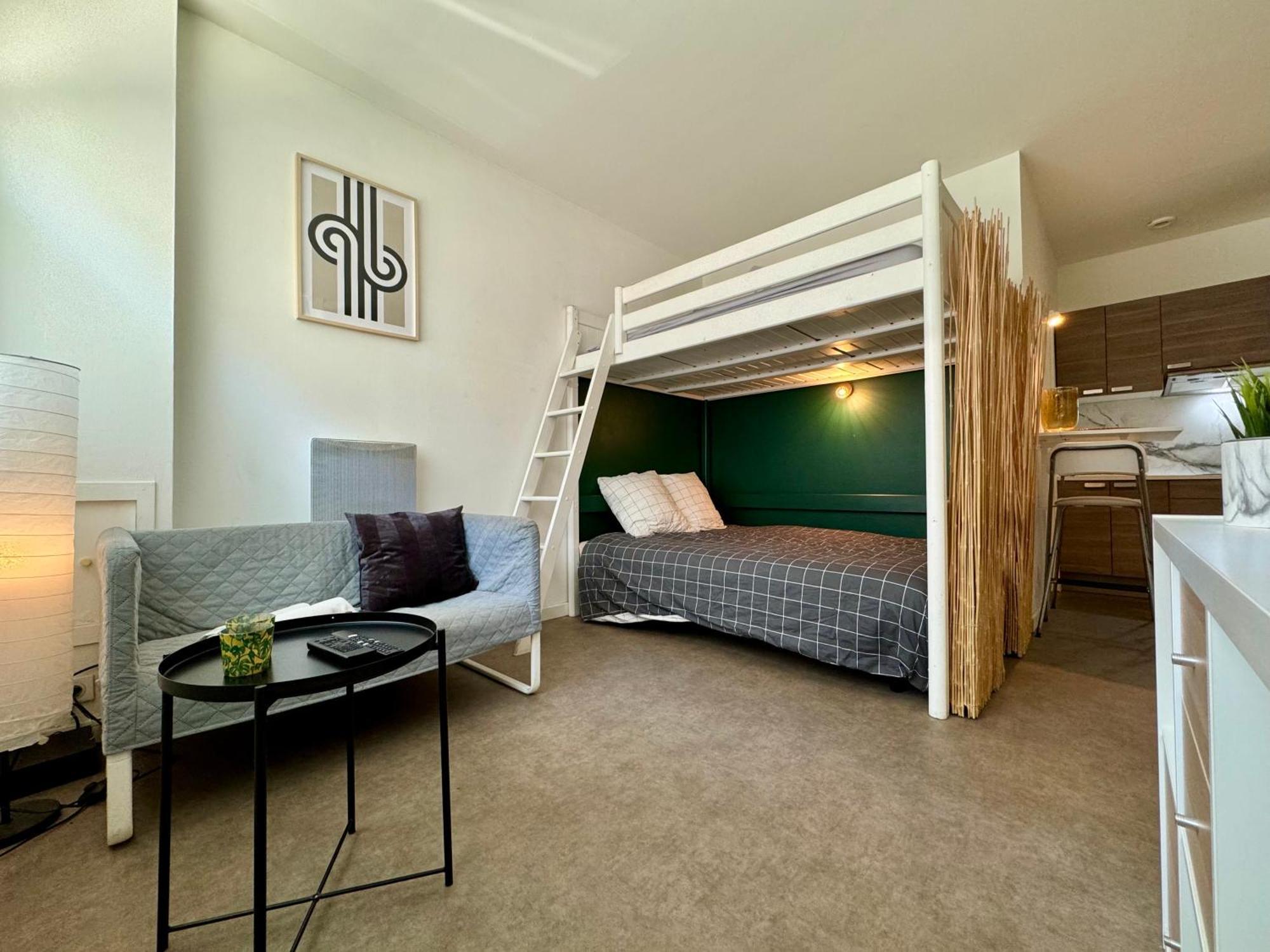 Suite Noya Villeurbanne Esterno foto